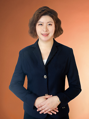 林佩瑜肖像