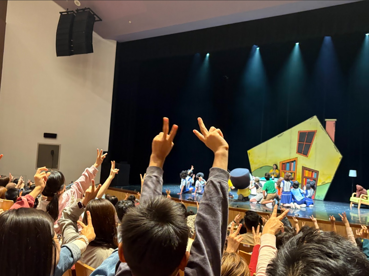 場感動反應熱烈。