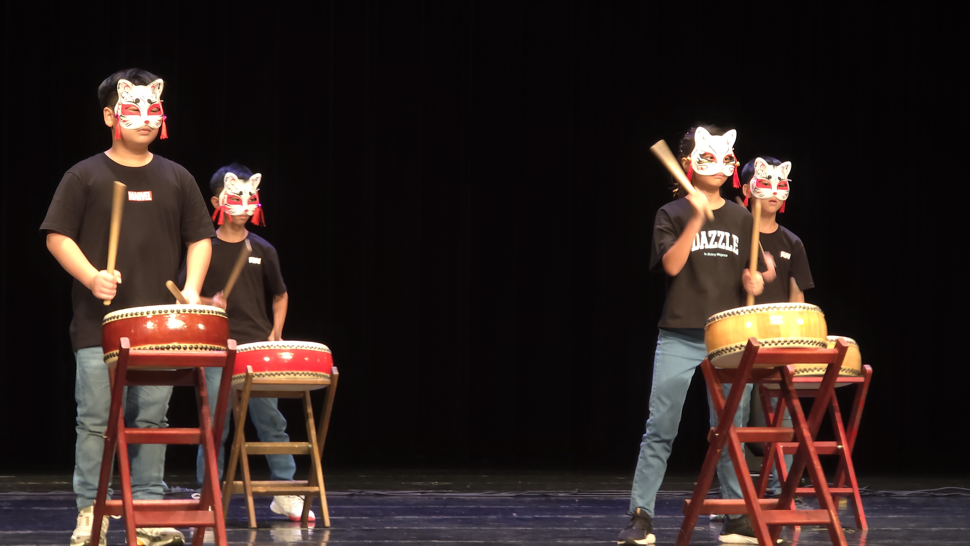 【慈德育幼院】太鼓表演。