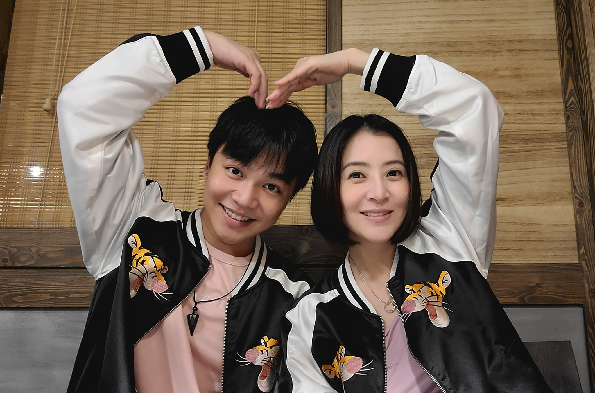 張峰奇與藝人李亮瑾於2019年結婚。