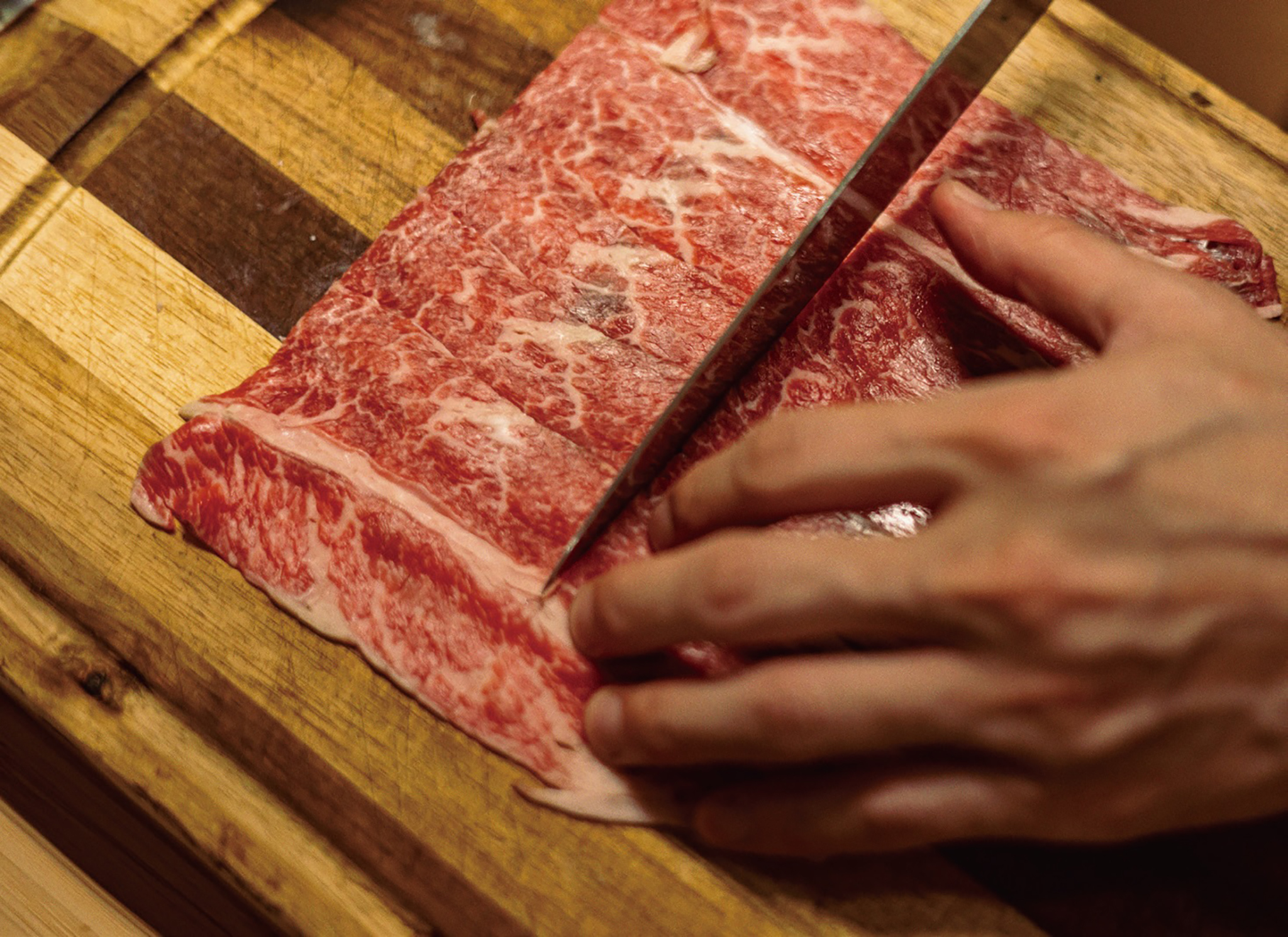 放在便當裡的牛肉，建議選擇油花較多的牛肉，重複加熱較不易乾柴。