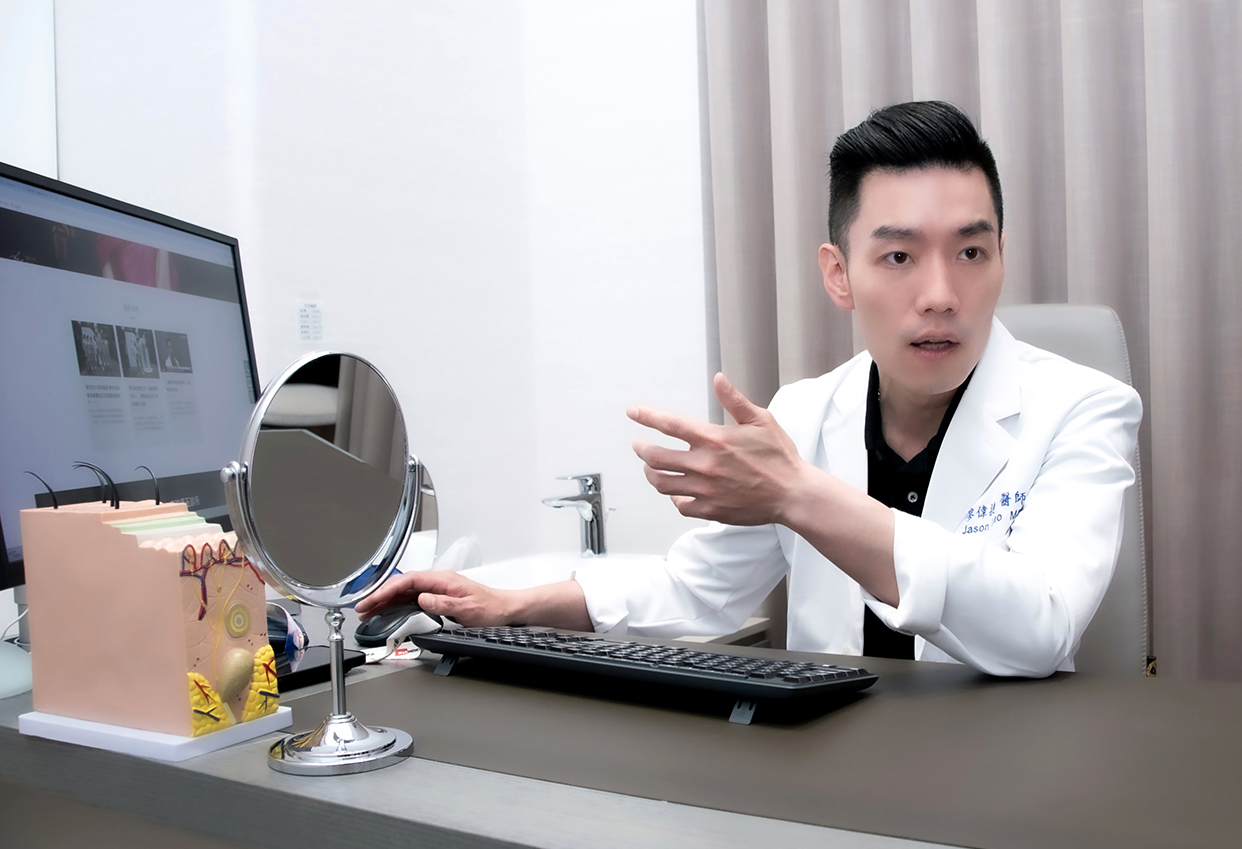 型男整形外科專科醫師廖偉捷。