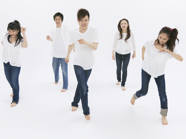 「16連蹲」掀熱潮,骨科名醫提醒重視膝關節保養。