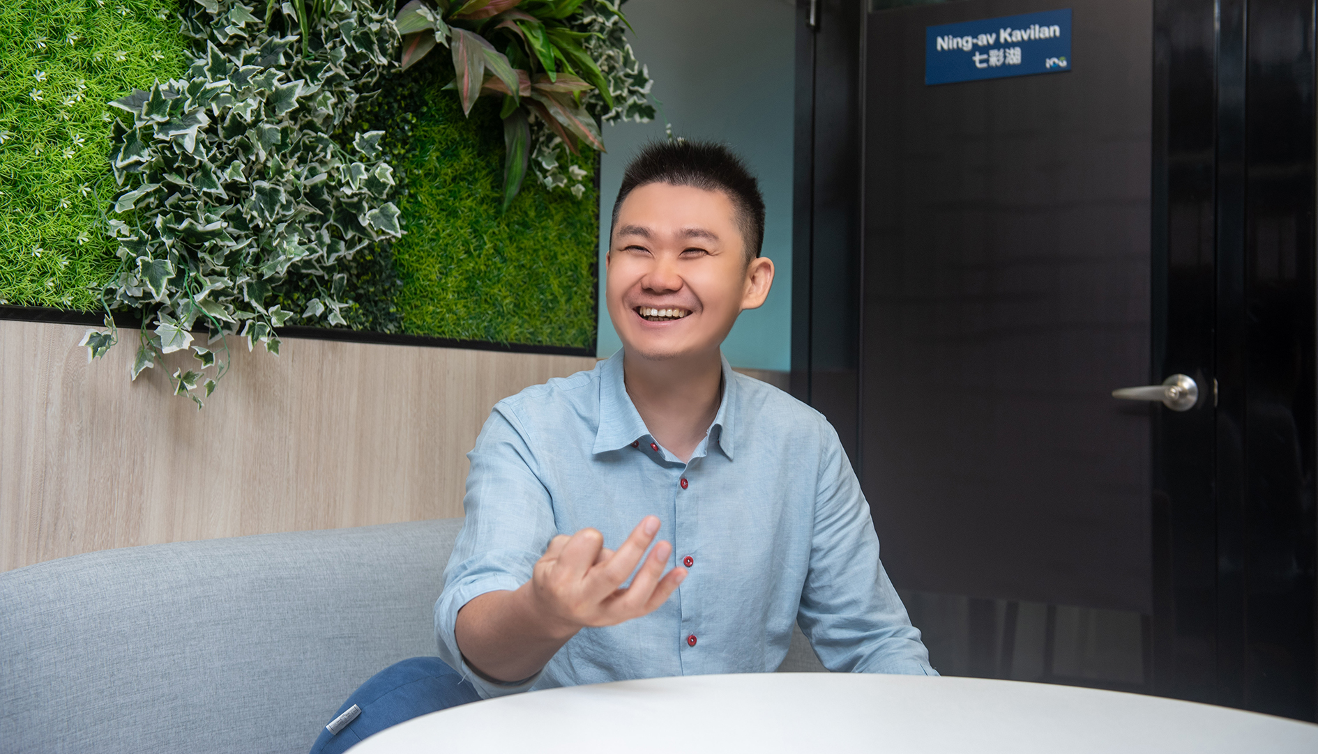 國際海洋集團創辦人蔡明格董事長分享創業故事與發展沿革。