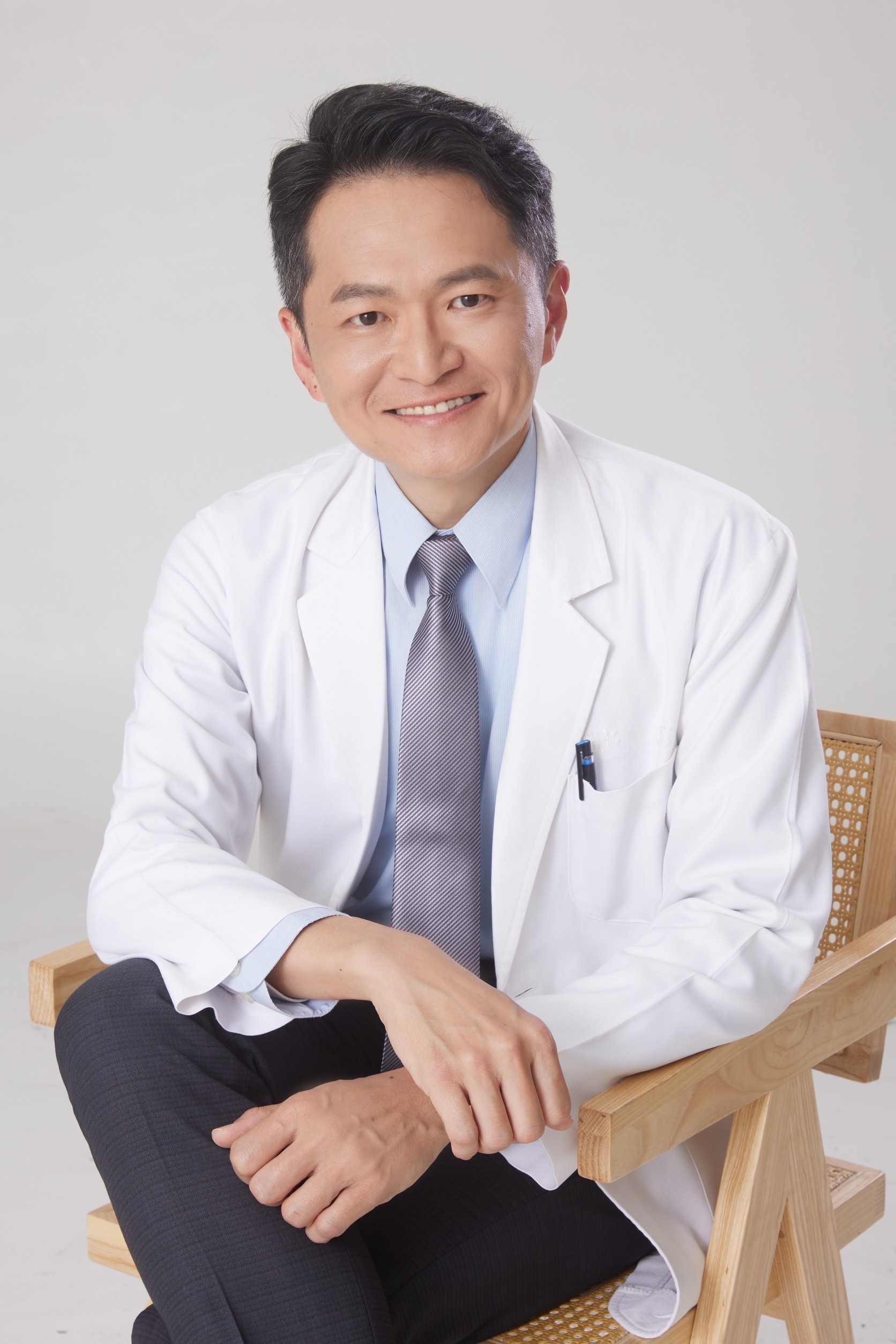 陳文彬醫師分享自己「健康與財富」的雙贏人生。