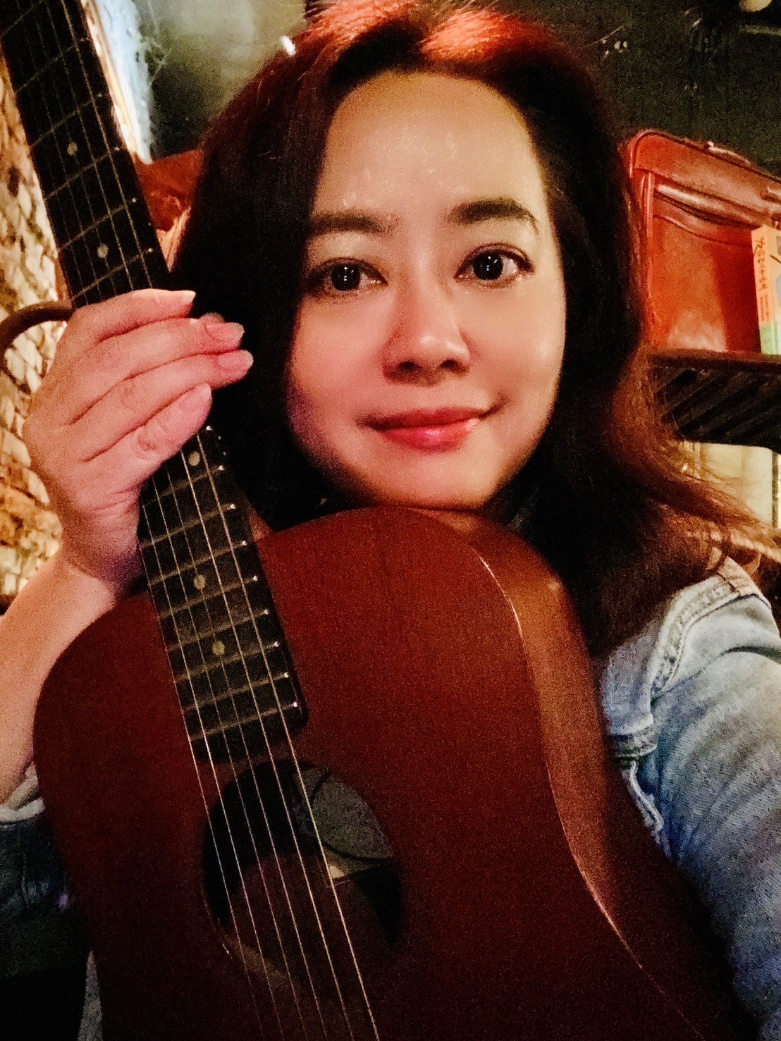 現任理事長鄭筠倩小姐。