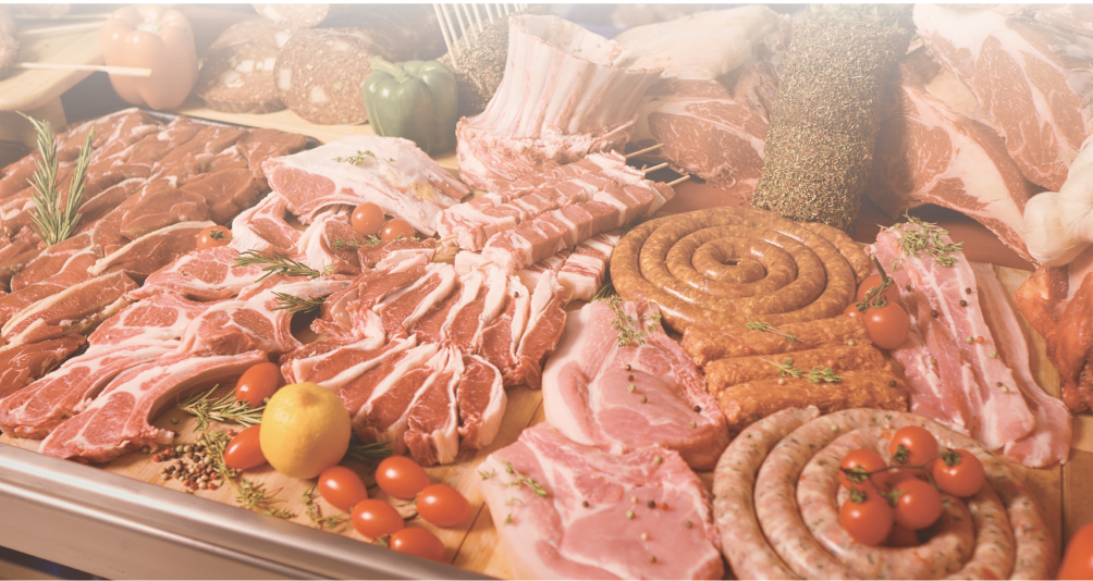 選購加工肉品時,標示、包裝、外觀都要看。