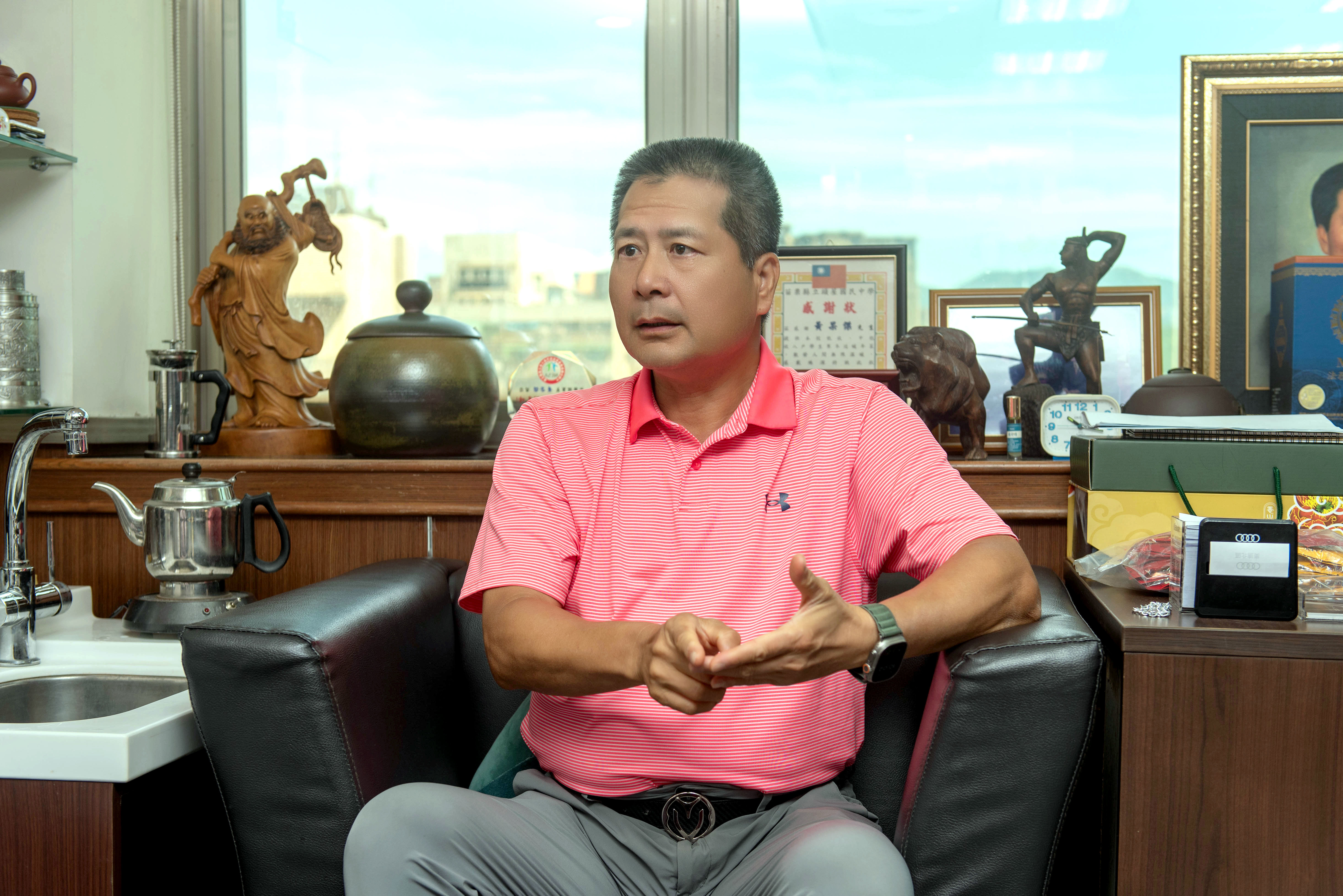 黃理事長分享機智化解兩次罷工危機的經驗。